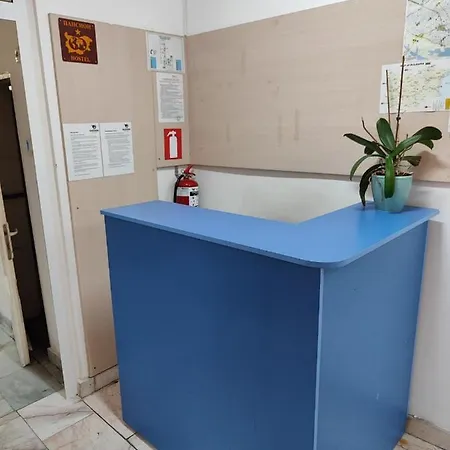 Хостел лидер хаус