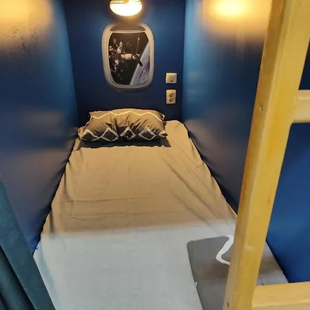 лидер хаус Хостел *