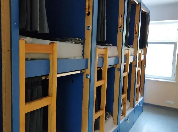 лидер хаус Warna