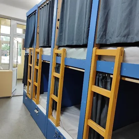 лидер хаус Хостел