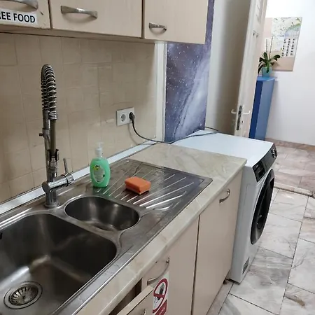 Hostel лидер хаус Βάρνα
