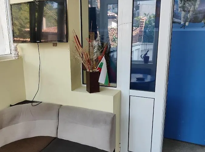 호스텔 лидер хаус