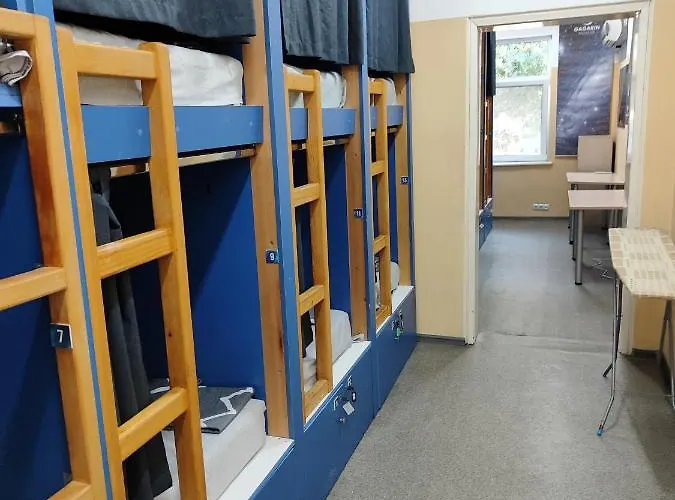 лидер хаус * 바르나